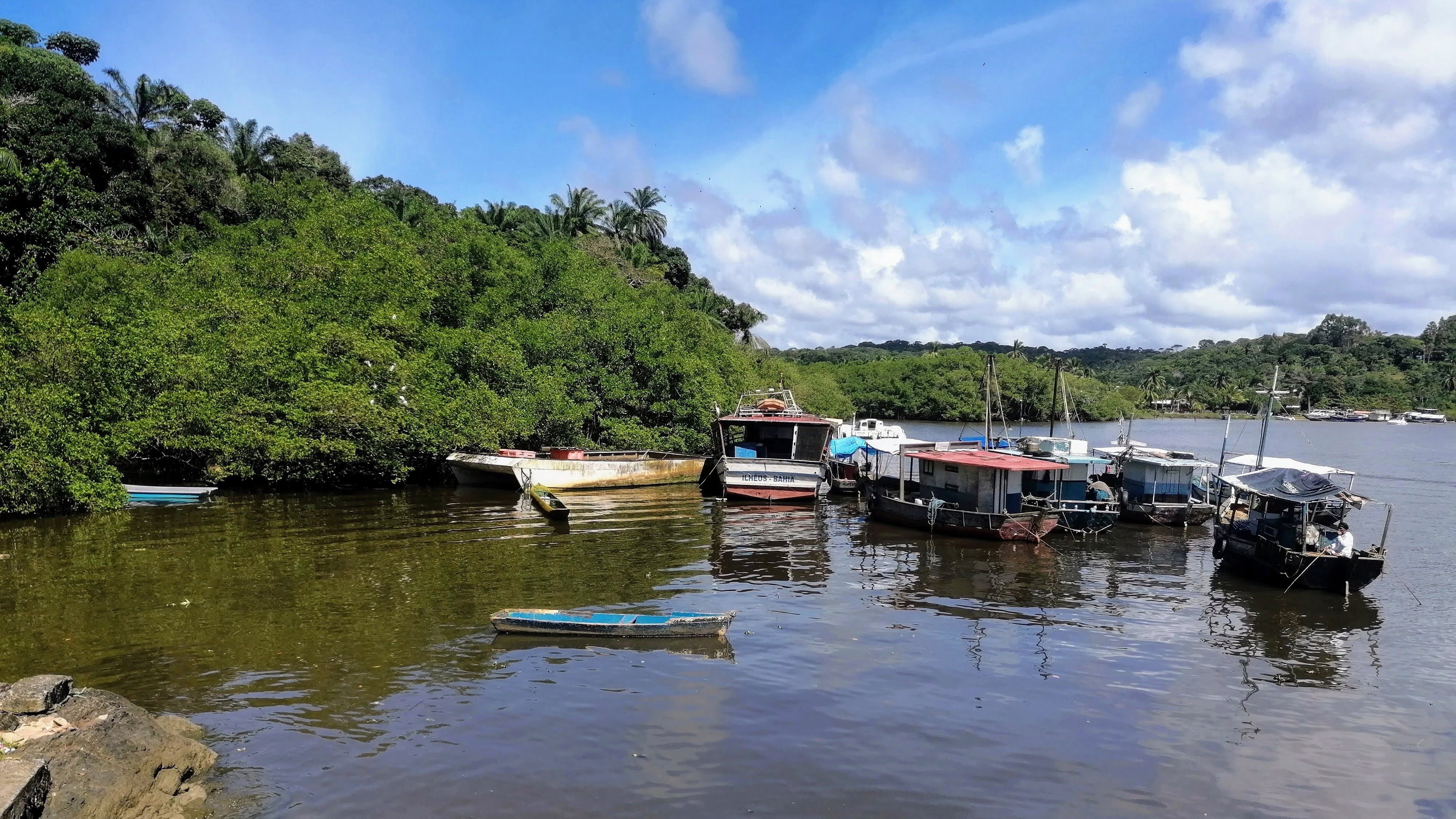 On the mouth of the Contas River is the fishermans corner